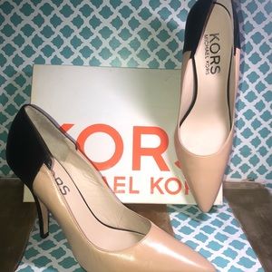 Micheal Kors Malden Leather Pumps